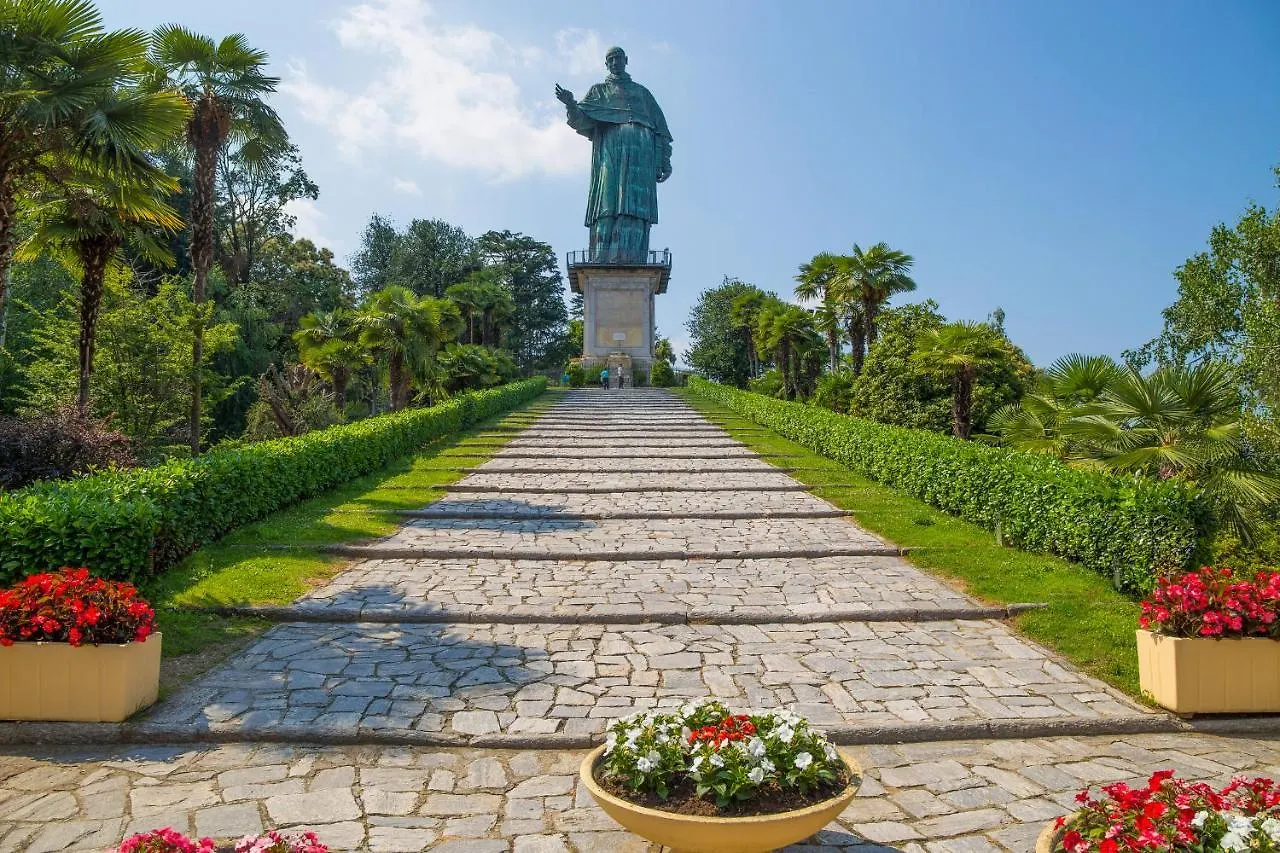 Riva Del Caolino Villa Ispra